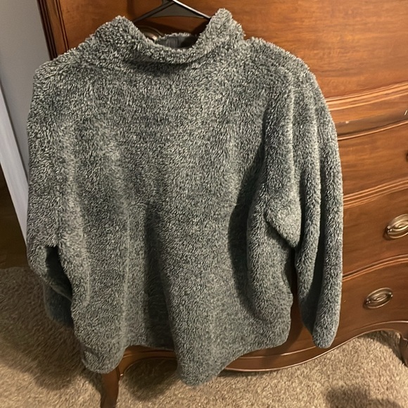 Atlanta Falcons NFL apparel size large women’s sweater - Picture 3 of 3